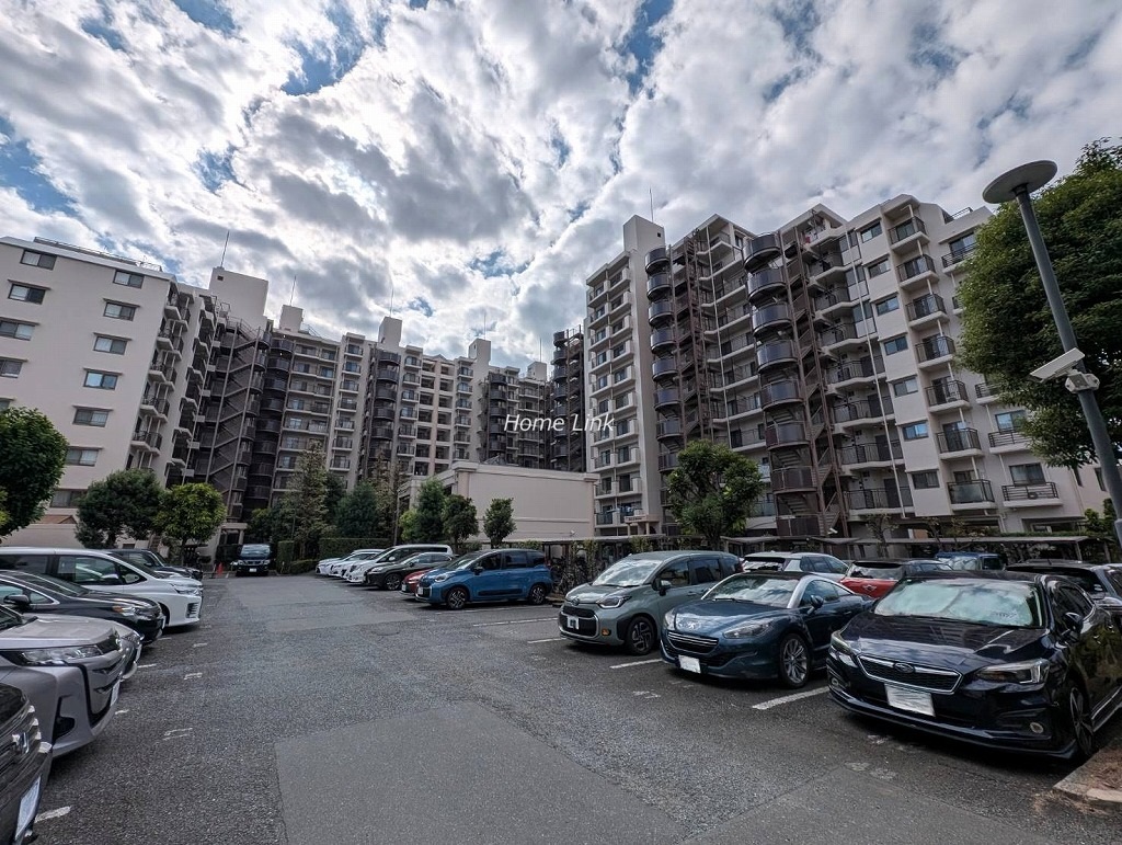 モアクレスト西台　東側 駐車場